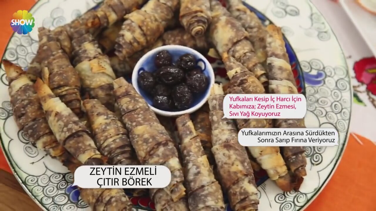 Zeytin Ezmeli Açma Zeytin Ezmeli Açma