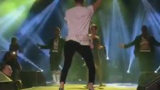 Demet Akalın'a Eşsiz Dansını Gösteren Kerimcan