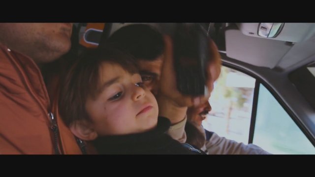 Last Men in Aleppo (2017) Fragman