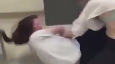 Liseli Kızların Acımasız Kavgası