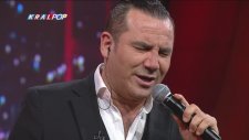 Ferhat Göçer - Yastayım (Canlı Performans)