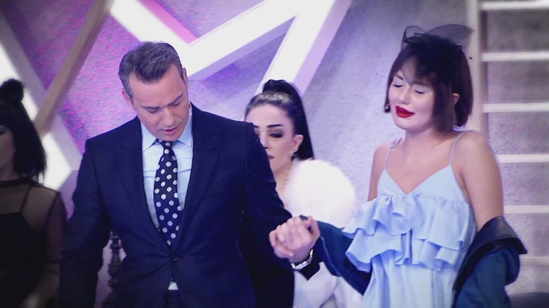 Demet Şener: Bir ben adam gibi boşanamadım Demet Şener: Bir ben adam gibi boşanamadım