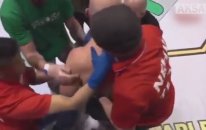 Rakibi Onu O Hakemi Nakavt Etti