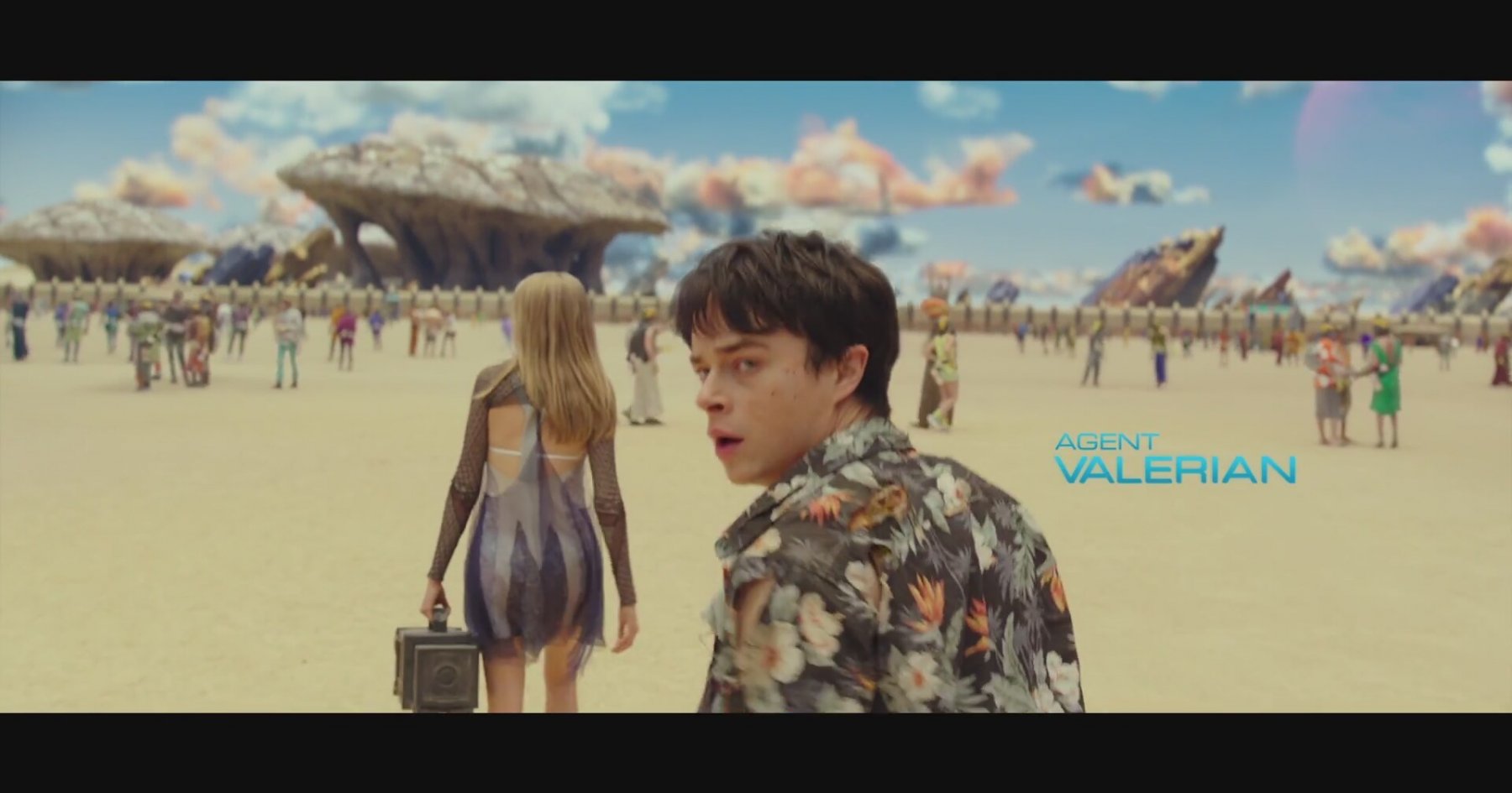 Люк бессон валериан и город тысячи планет. Валериан и город тысячи планет треки. Валериан и город 1000 плане. Валериан и город тысячи планет 2. Валериан и город тысячи планет треки.