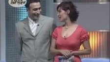 Kravatı Öve Öve Bitiremeyen Sunucu (Nostalji)