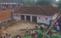 Dev Yırtıcılar İnsanlara Saldırıyor İnanılmaz Vahşi Hayvan Saldırıları Aslan Kaplan Leopar Çita