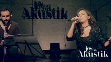 Tuğba Yurt - Aklımda Sorular Var (Akustik)