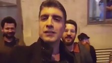 Özcan Deniz Sokak Müzisyenleri İle Düet Yaptı