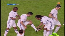 Barcelona Efsaneleri 3-2 Real Madrid Efsaneleri (Maç Özeti)