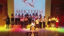 Halay Gel Yanıma Gir Koluma 23 Nisan Bahçeşehir Mektebim Okulu Müzik Öğretmeni Sabiyna Eşme