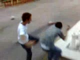 buradan bir adam geçti mi bilader