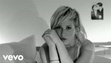 Ellie Goulding - Figure 8