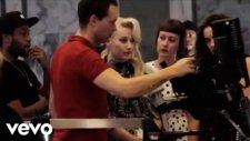 Iggy Azalea - Behind The Stripped (Vevo Lıft Uk)
