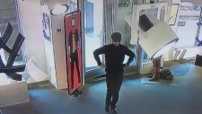 3 Milyon Dolarlık Tabloyu Çizip Kaçan Adam