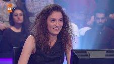 İlginç Gülüşüyle Stüdyoyu Kahkahaya Boğan Yarışması (Kim Milyoner Olmak İster)