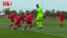Coutinho ve Wijnaldum VS U9 Liverpool