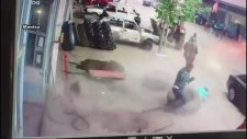 Lastik Bomba Gibi Patladı