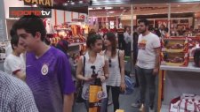 Galatasaray'da İmza Gününe Yoğun İlgi