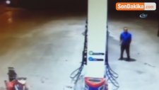 Tazyikli Suyla Boğazı Delinen Bodur, Gözyaşlarıyla Toprağa Verildi
