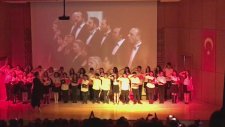 19 Mayıs Okul Gösterisi Ümraniye Mektebim Okulu Müzik Öğretmeni Ece Özkan