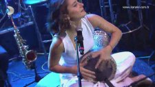 Atiye'den Darbuka Şov - Beyaz Show 19 Mayıs Cuma