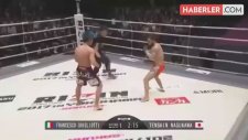 MMA Dövüşçüsü, Rakibini Tek Tekmeyle Nakavt Etti
