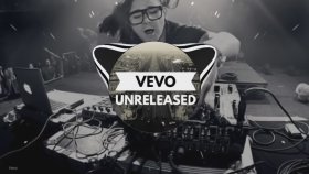 Skrillex - Ft. Selena Gomez - Hold On Skrillex - Ft. Selena Gomez - Hold On