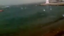 Gebze'de Gökten Taş Gibi Yağan Dolu
