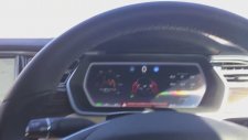 Tesla Otopilotta İlerlerken Uyursanız Ne Olur?