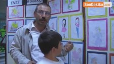 Minik Ressam 7 Yaşında Ilk Sergisini Açtı
