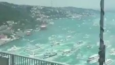 İstanbul Boğazını Beşiktaşlılar'ın Donanma Gibi Sarması