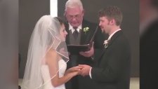 Nikah Töreninde Gelinin Gülme Krizine Girmesi
