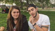 Kızlara Soru: Bir Erkek Sizi Nasıl Tavlar?