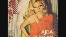 Ajda Pekkan - Boş Sokak (1968)