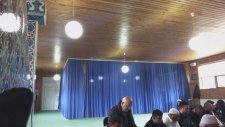 Müezzin Metin Demirtaş. Harameyn usulü öğle namazı. Farum Diyanet Camii Danimarka. 4/6 - 2017.
