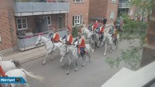 Danimarka Kraliçesinin Görkemli Korteji
