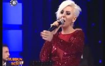 Ayşe Ekiz-Ada Sahillerinde Bekliyorum