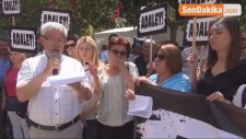 CHP Manisa'da 'Enis Berberoğlu' Eylemi