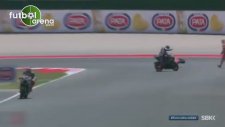 Superbike'da korkutan kaza
