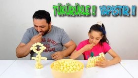 Yeni Bir Oyun Bulduk Tükürükle Yapıştır !! Çok İğrenç Ama Çok Komik !
