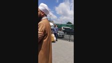 Dondurma Yiyen Çocuklara Baskı Uygulayan Yobazlar