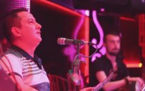 Ali Manaz - Ankara Ağlar & Ben Babamın Oğluyum - Yeni Kristal Eğlence Merkezi 2017