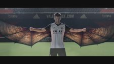 Valencia Takımının Batman Fragmanı Gibi Forma Tanıtımı