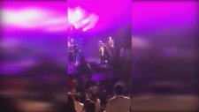 Kenan Doğulu'nun Sahneden Düşmesi