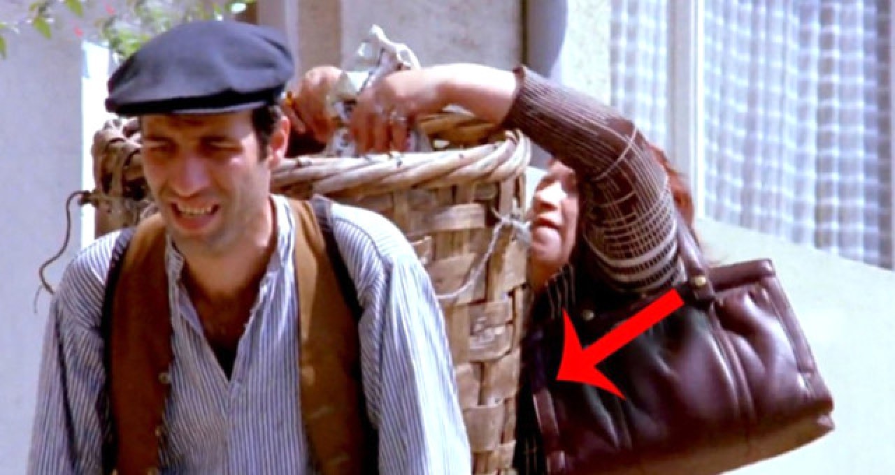 ibo-ile-gullusah-filminde-yiilar-sonra-ortaya-cikan-detay_9927170-7393_1280x720.jpg