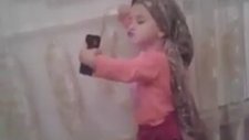 Selfie tutkunu minik - acemikamera