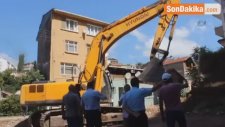 Kocaeli'de İstinat Duvarı Çöktü