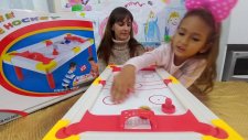 Buz Hokey Oyunu Kutusu Açtık, Eğlenceli Çocuk Videosu