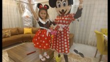 Minnie Mouse Bize Geldi , Eğlenceli Çocuk Videosu