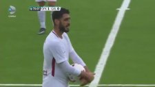 Öcalan Posteriyle Sahaya Dalan Taraftar (Östersunds - Galatasaray)